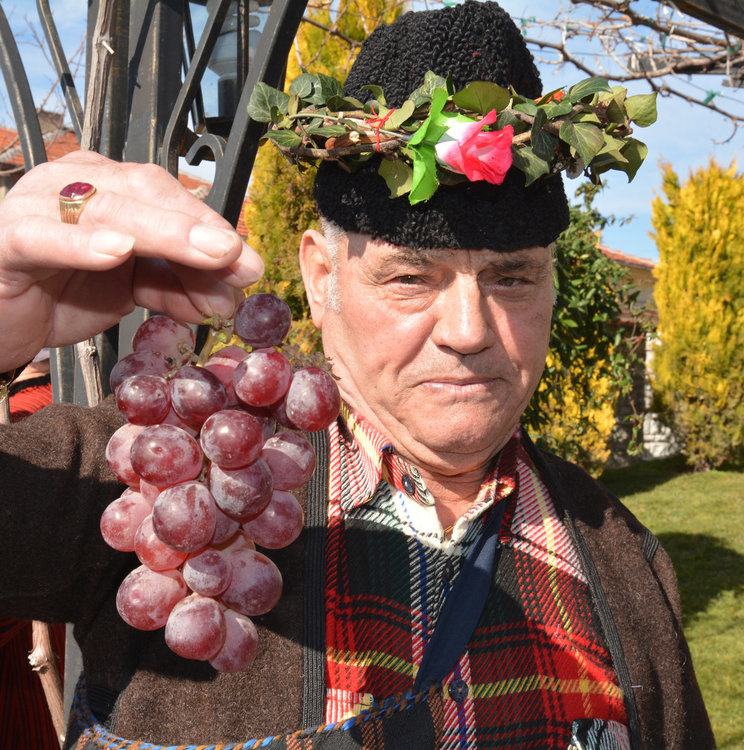 Топло начало на седмицата