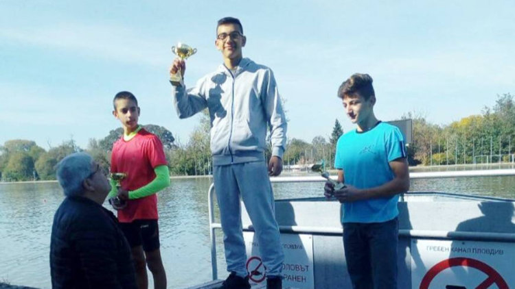 Каякарят Емирджан Дурали спечели Регата "Никола Велев"