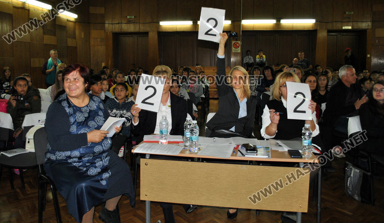 Деца от 5 училища участваха във викторина „Моята родина – мултикултурен дом“