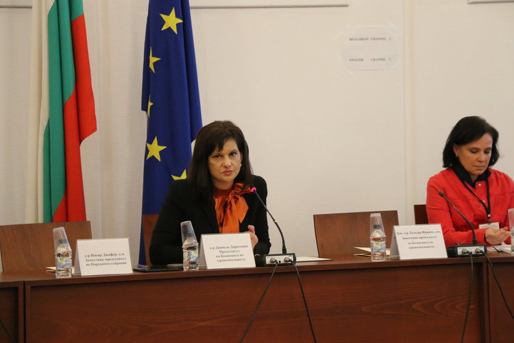 Злокобна статистика: Всяка година у нас се регистрират нови 1500 човека с рак на кръвта