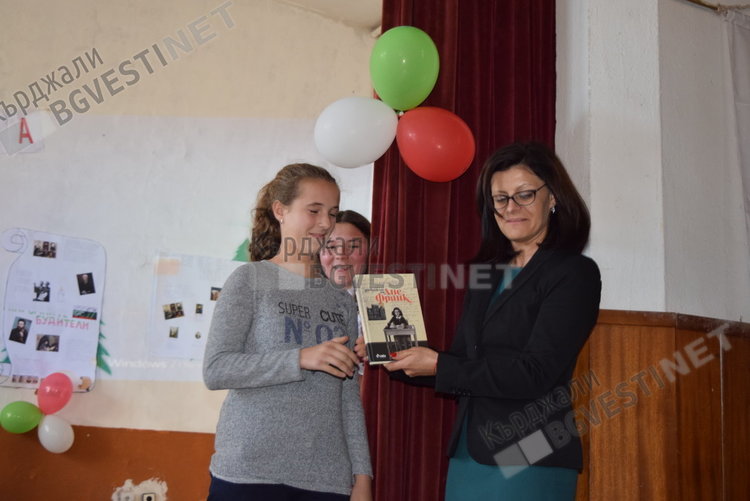 Децата от Припек отбелязаха спасяването на българските евреи под наслов „Уроците на историята”