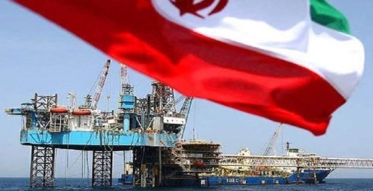 САЩ позволяват на 8 страни да заобикалят санкции и да купуват петрол от Иран