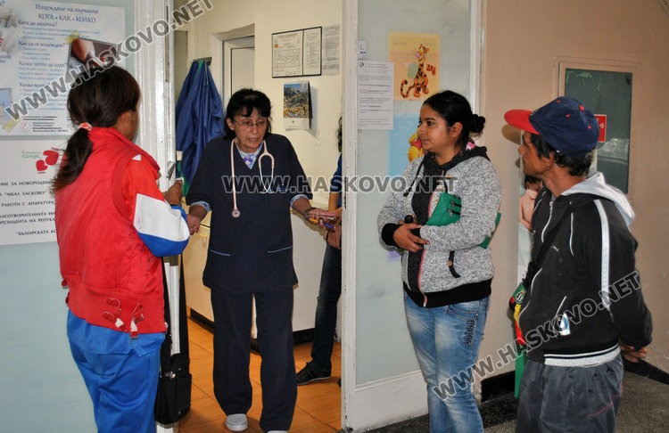 Семейството на починалото бебе погребало още две деца