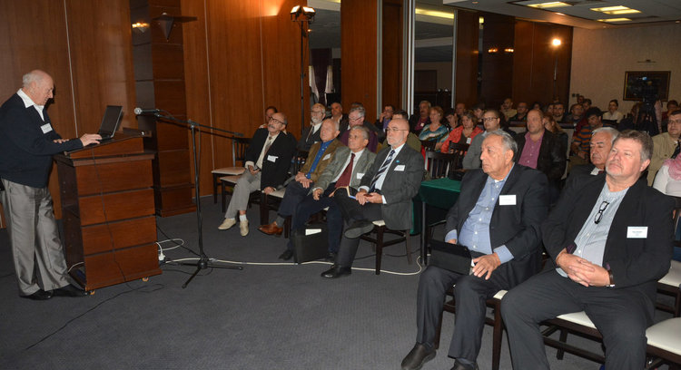 Втори ден конференцията за НЛО продължава с пълна зала