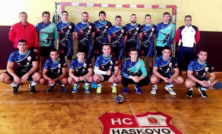Хандбалистите на Хасково стартираха с две победи в „Б” група