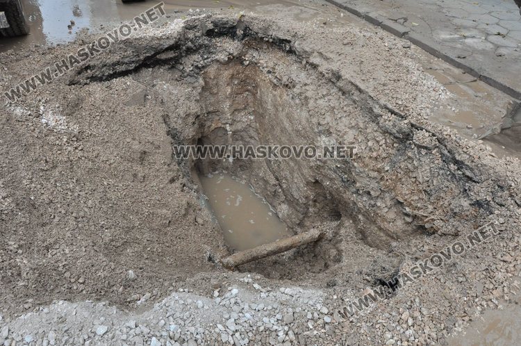 Част от Хасково без вода заради аварии