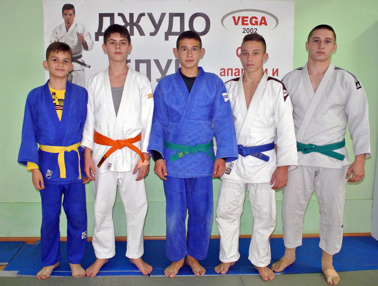 14 медала и 3-то място за джудистите на Хасково в Международен турнир в София