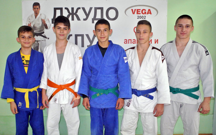 14 медала и 3-то място за джудистите на Хасково в Международен турнир в София