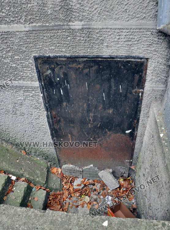 Вход от блок в Орфей скочи на ВиК, искат отделен общ водомер