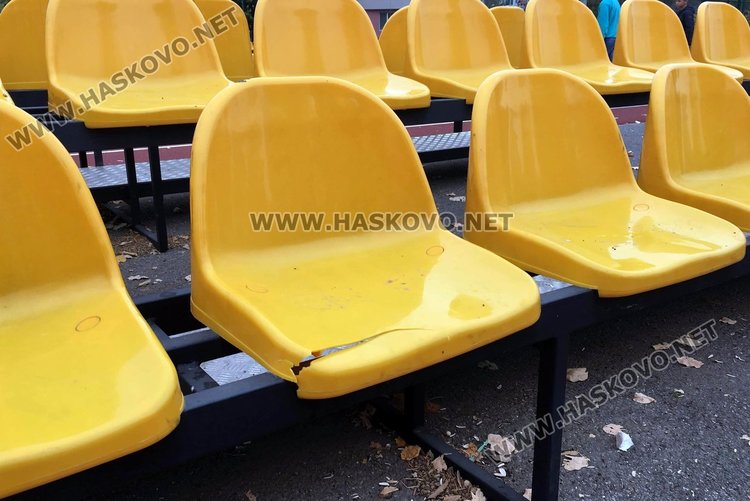 Вандализъм в училищен двор в Димитровград