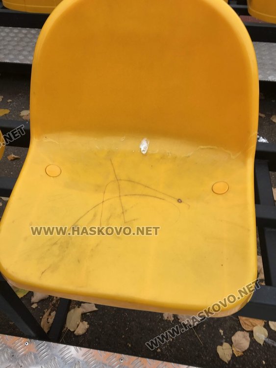 Вандализъм в училищен двор в Димитровград