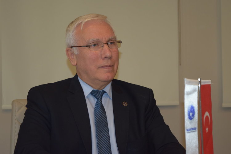 Аднан Сьозери