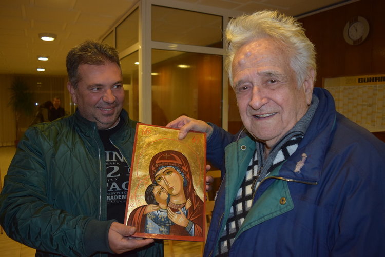 Тодор Мухтаров чукна деветдесет, почете го Кърджали и кмета