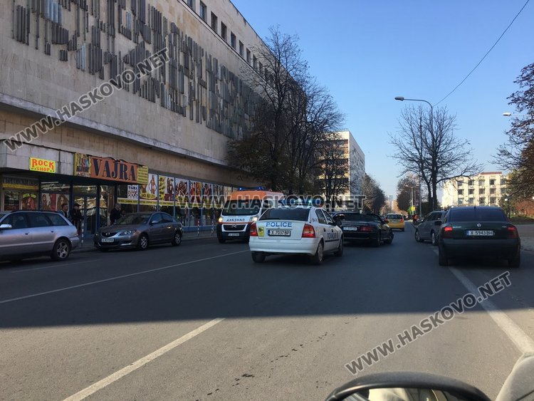 Опел и мерцедес се сблъскаха на бул. „Раковски“