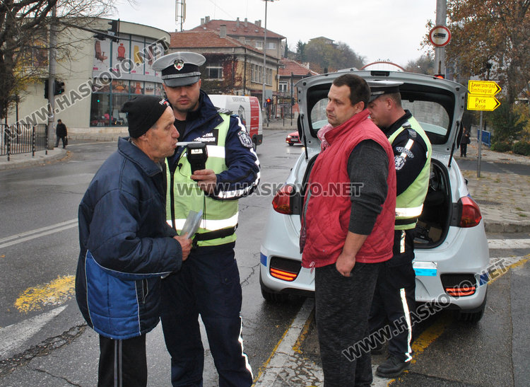 Шофьор на Ауди се заби в Хонда по Кърджалийска 