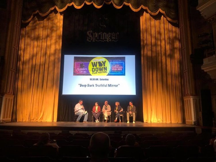 Режисьорът Дейвид Ростън: Филмът ми „Отключи сцената“ разплака публиката