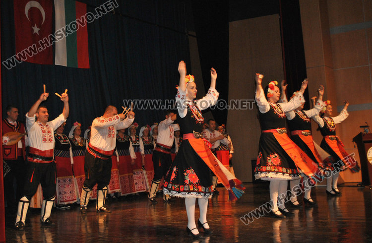 Ансамбъл „Китна Тракия“ с концерт в Тракийския университет в Одрин