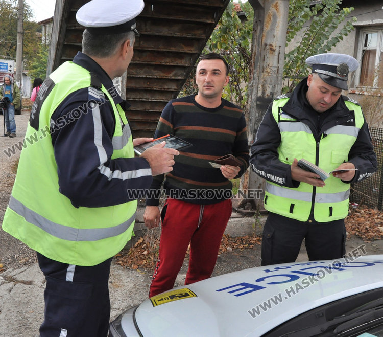Проверяват гумите на автомобилите от днес, грайферът трябва да е поне 4 мм