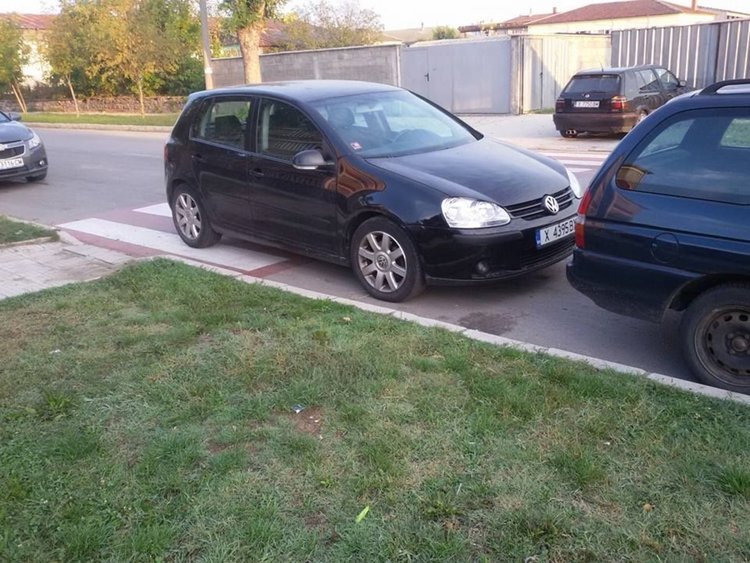 Изключително безочливо паркиране в Димитровград