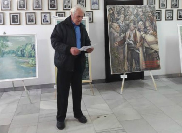 Вълчо Камбуров подреди картини, рисувани през половинвековния му творчески път