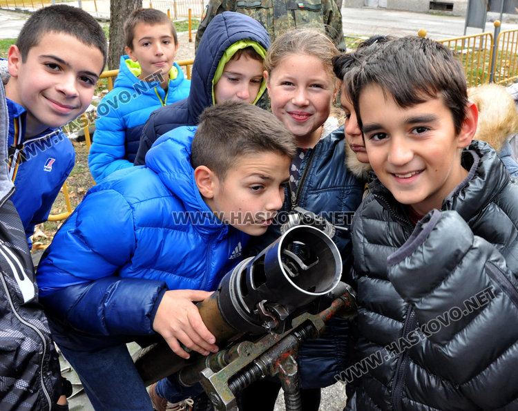 Хасковското поделение отвори врати за празника на Сухопътните войски