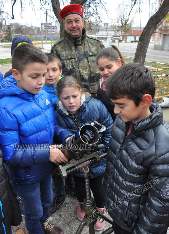 Хасковското поделение отвори врати за празника на Сухопътните войски