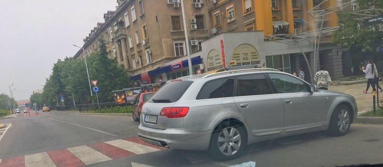 Изключително безочливо паркиране в Димитровград