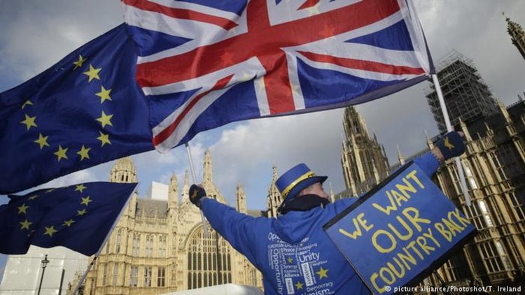 Наистина ли смятат, че Великобритания ще разцъфне след Брекзита?