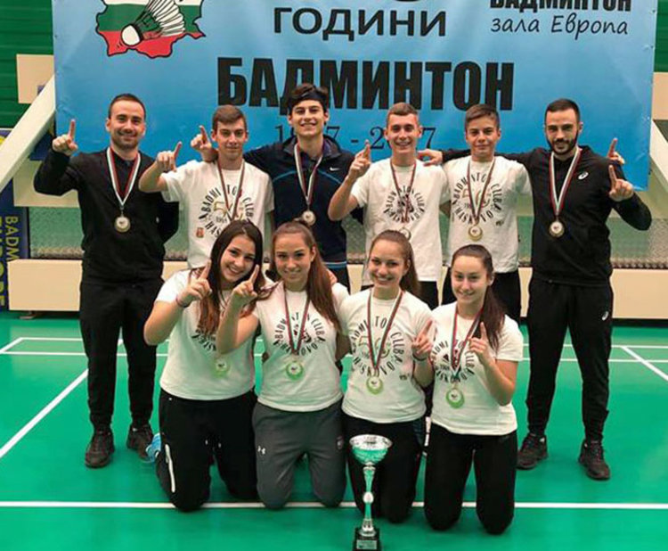 Хасковските бадминтонисти стъпиха на върха при смесените отбори