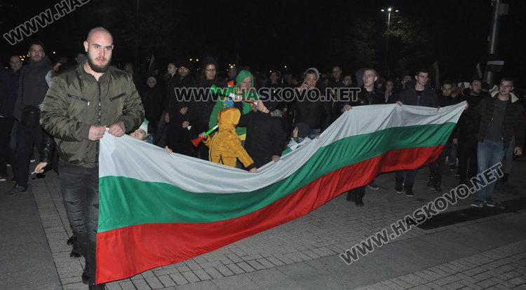Протестиращите затвориха „Раковски“, настояха за по-добър живот