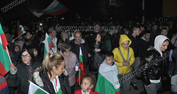 Протестиращите затвориха „Раковски“, настояха за по-добър живот