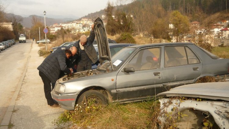 Нова акция за премахване на стари возила, 10 трошки с предписание от Общината