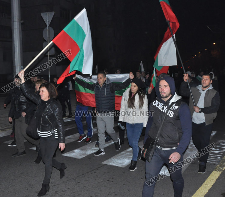 Протестиращите затвориха „Раковски“, настояха за по-добър живот