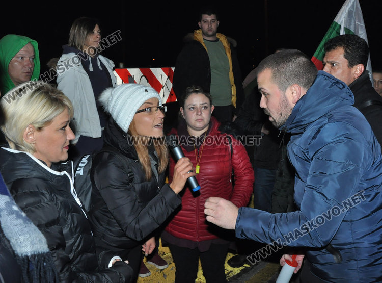 Протестиращите затвориха „Раковски“, настояха за по-добър живот