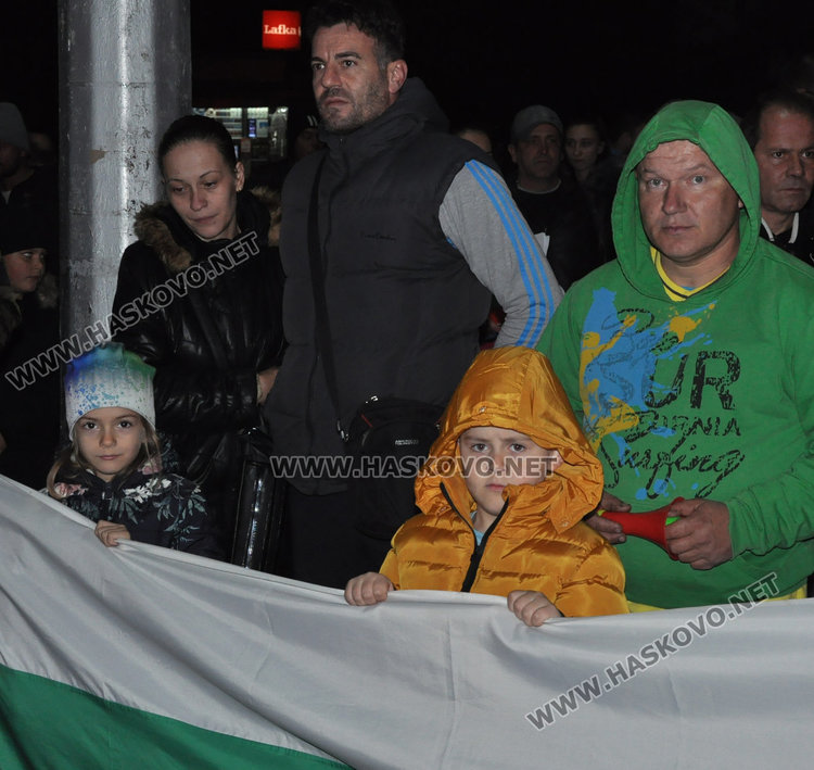 Протестиращите затвориха „Раковски“, настояха за по-добър живот