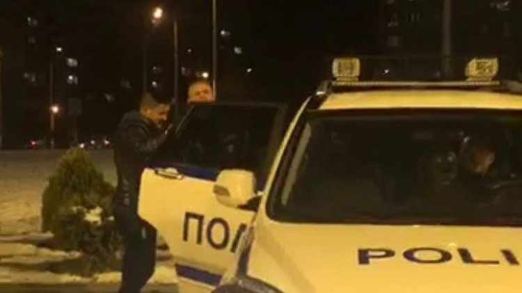 Ден пореден от протестите в Перник. Инспектор Антов към колега: На госпожа Галеева да се състави разпореждане да не протестира и ако го наруши…. 