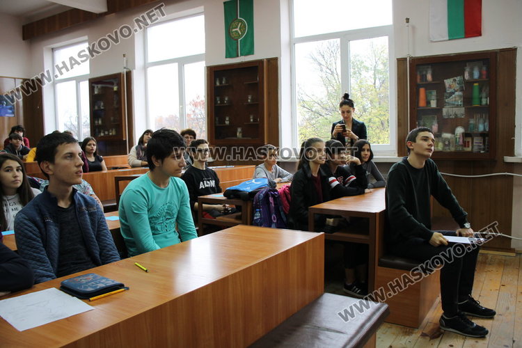 Финансовата дисциплина и джобните на младежите обсъдиха в ПМГ