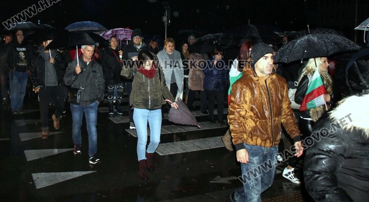 Протестиращите по списък в полицията, засипват ги с актове 