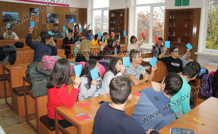 Финансовата дисциплина и джобните на младежите обсъдиха в ПМГ