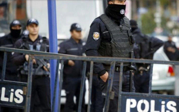 Нови арести на „гюленисти” в Турция – този път на мушката са 37 заподозрени в сухопътните войски