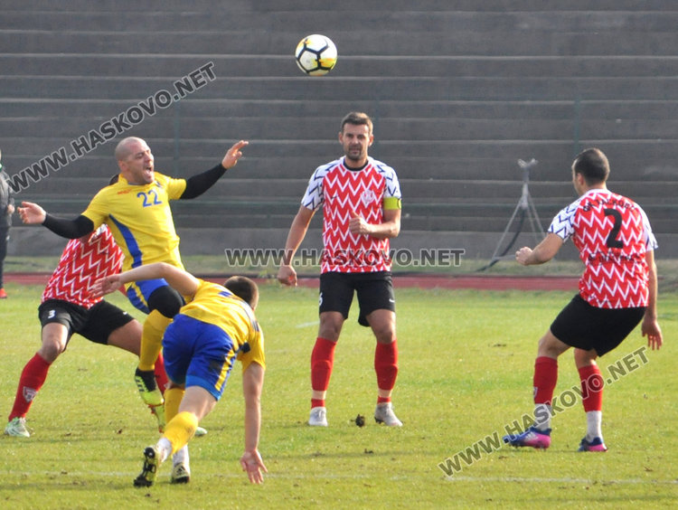 Хасково победи Димитровград с 2:0 в областното футболно дерби