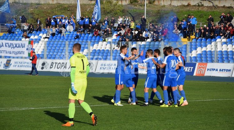 Ценен успех на АРДА срещу Ботев Гълъбово