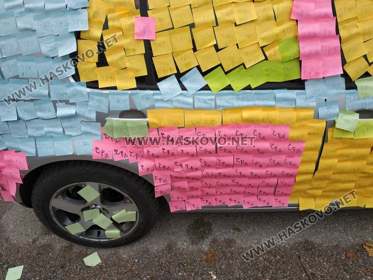 Цветна изненада: Ще познае ли собственикът колата си