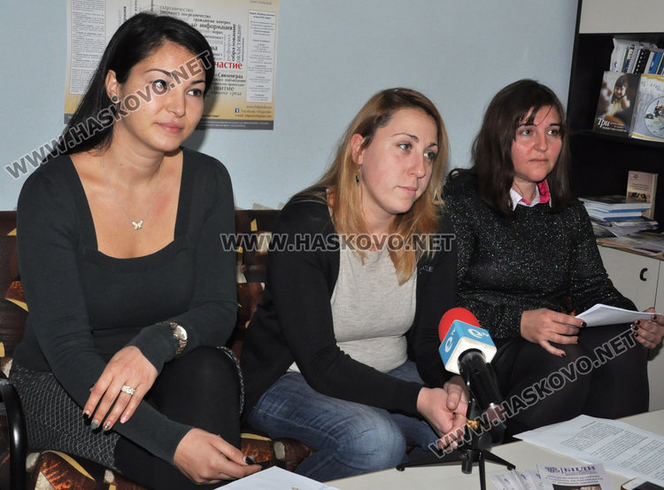 отляво на дясно: Андриана Иванова,Кристина Йорданова, Милена Славова
