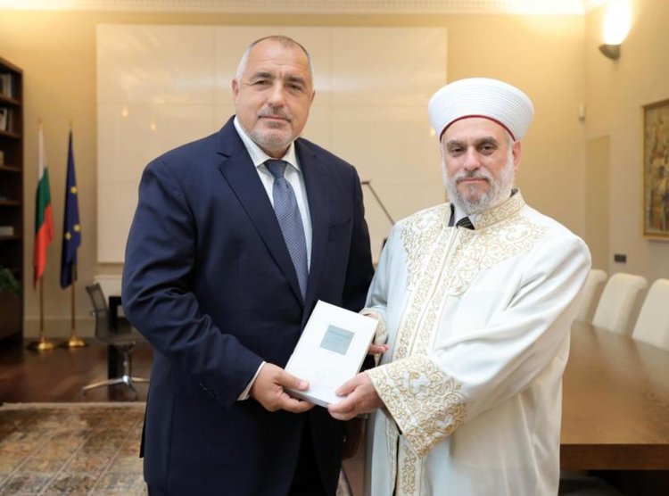 Държавата в ролята на благодетел на божите служители, власт за вяра или вяра за власт