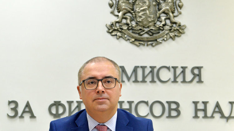 Купувачите ще могат да проверяват онлайн дали колата е с "малус"