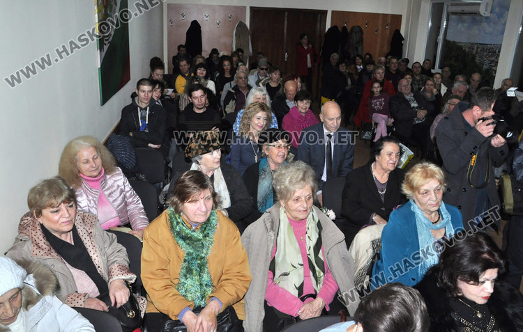 Пълна зала за премиерата на „Палимпсест“ на Ели Видева в „Заря“