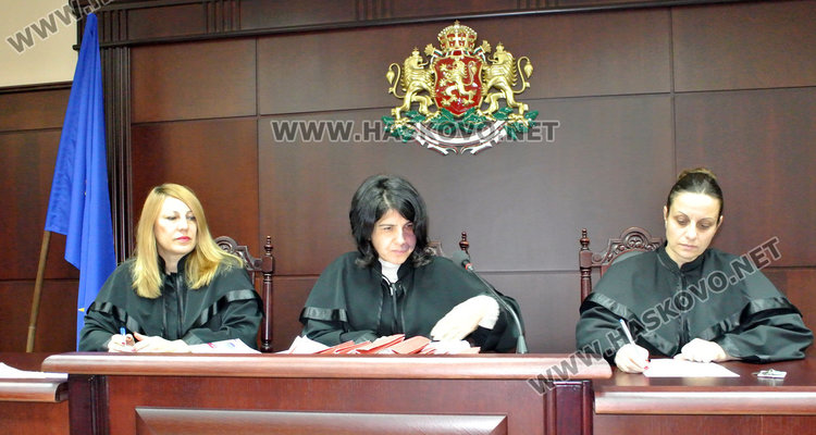 Прекратиха делото за левчето за градина, насрочиха ново 