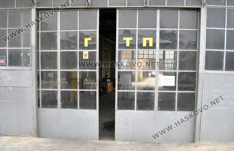 Запечатаният пункт за технически прегледи в Хасково отново заработи