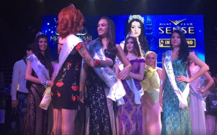 Достойно представяне за младите красавици Паола и Мюге в конкурса „Мис България”